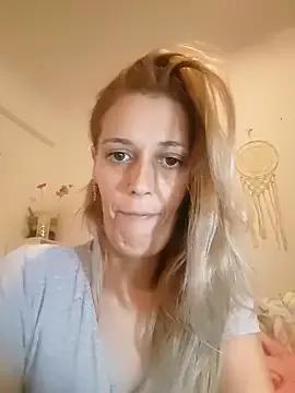 Mila_Luciphya from StripChat is Freechat