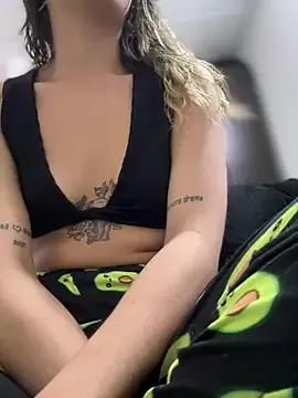 Try our streaming cams variety and talk on a personal level with our adorable girls streamers, showing off their bountiful shapes and dildos.