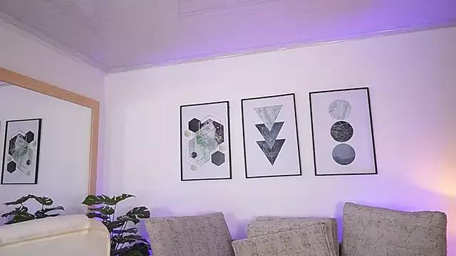 Try our streaming cams variety and talk on a personal level with our adorable girls streamers, showing off their bountiful shapes and dildos.