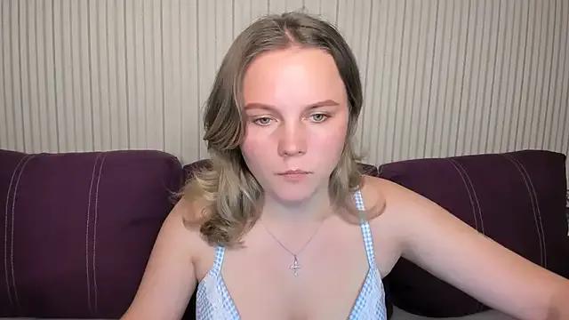 milalapka from StripChat is Freechat