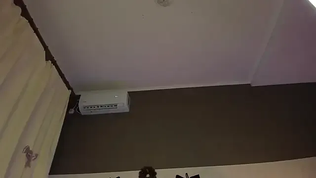 MilanaHotts from StripChat is Freechat