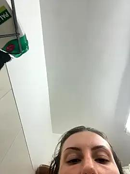 MilaRenee from StripChat