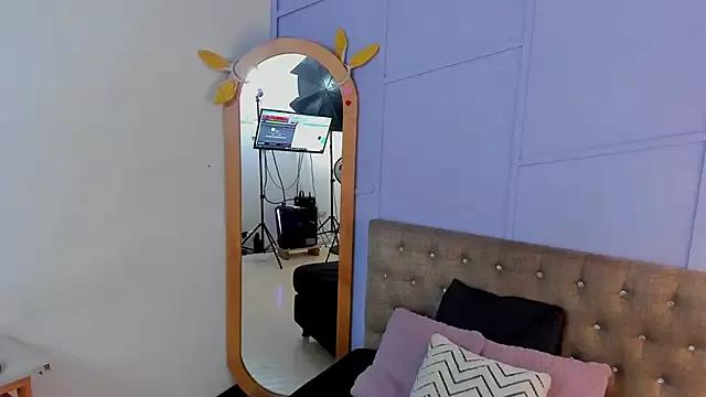 milavega_ from StripChat is Freechat