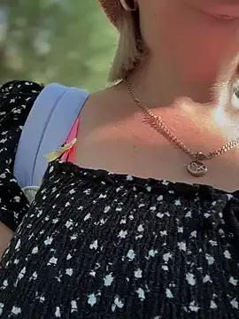 Milena-MilfaXXX from StripChat is Freechat