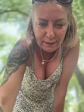 Milena-MilfaXXX from StripChat is Freechat