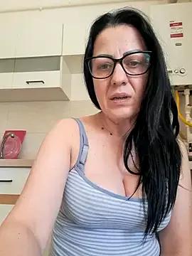 MILF_LOVE_CUM from StripChat is Freechat