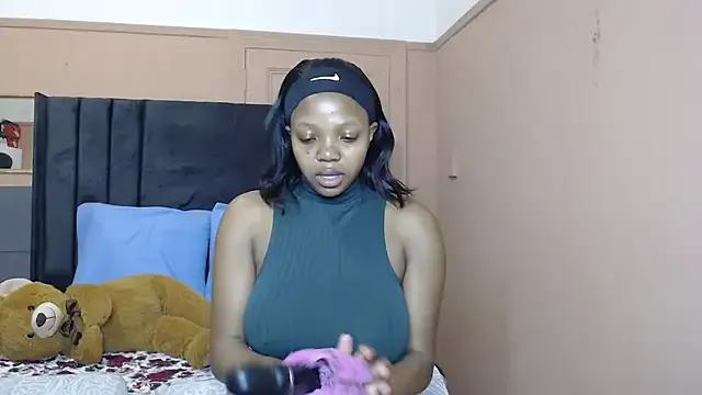 MilfBoobsxx from StripChat is Freechat