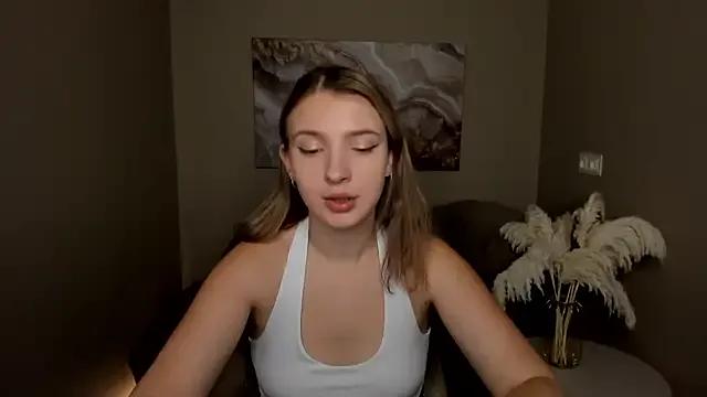 MilinaMorris from StripChat is Freechat