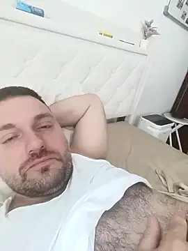 MilitaireDom on StripChat 