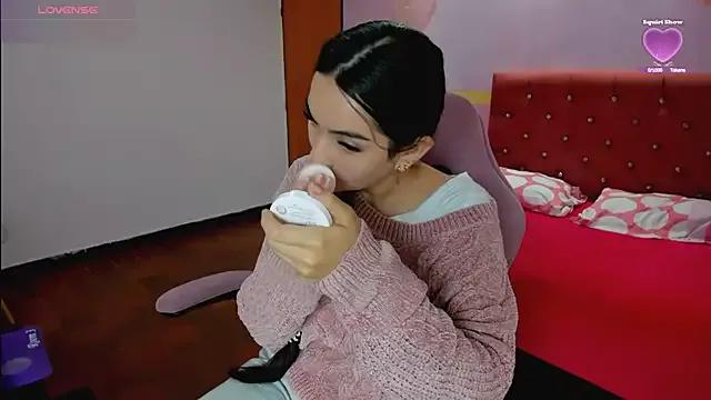 Try our streaming cams variety and talk on a personal level with our adorable girls streamers, showing off their bountiful shapes and dildos.