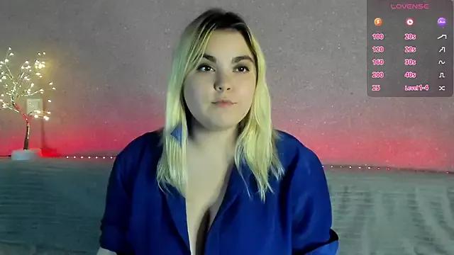 Try our streaming cams variety and talk on a personal level with our adorable girls streamers, showing off their bountiful shapes and dildos.