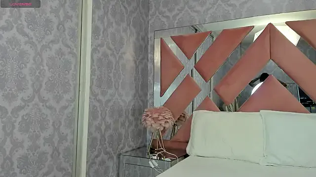 milkybaby_ from StripChat is Freechat