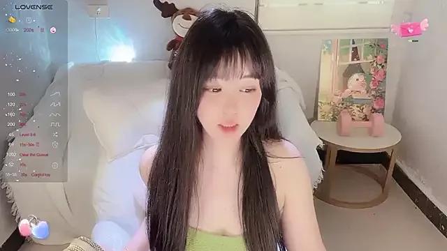 Milla-z from StripChat is Freechat