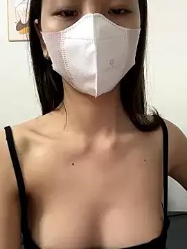 Milla_18xxx from StripChat