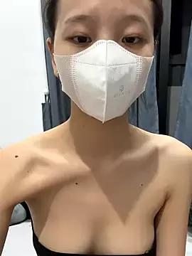 Milla_18xxx from StripChat