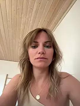 Milla__one from StripChat