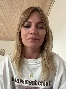 Milla__one from StripChat