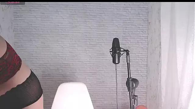 Millawantsplay from StripChat