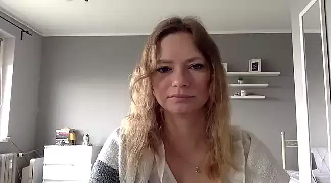MillieShow from StripChat