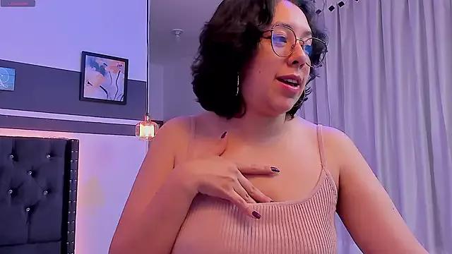 Milly-Minetee from StripChat is Freechat