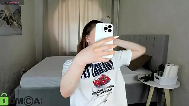 Milly_Rockk from StripChat is Freechat