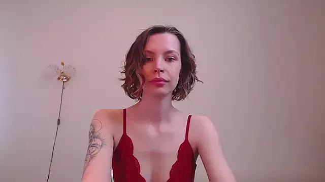 milly_ross from StripChat is Freechat