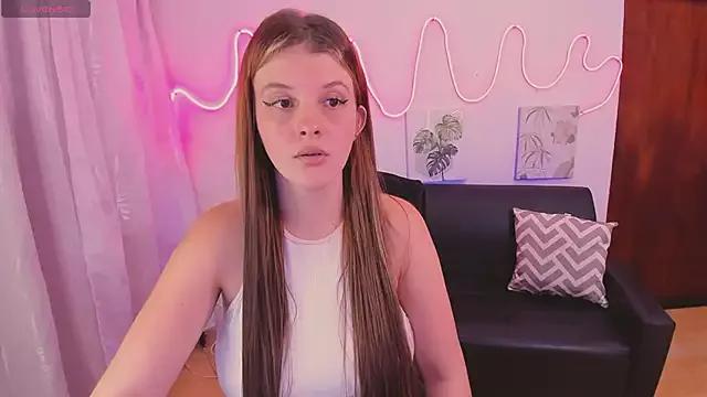 MillySandlerr from StripChat