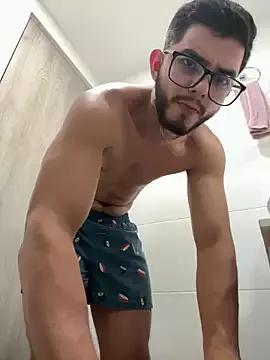 milosky00 from StripChat is Freechat