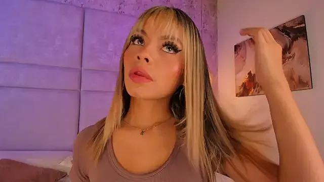 Mily_Vermont from StripChat
