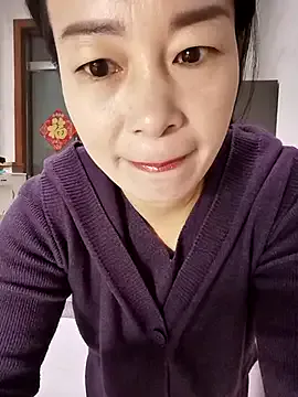 mimi2052 on StripChat 