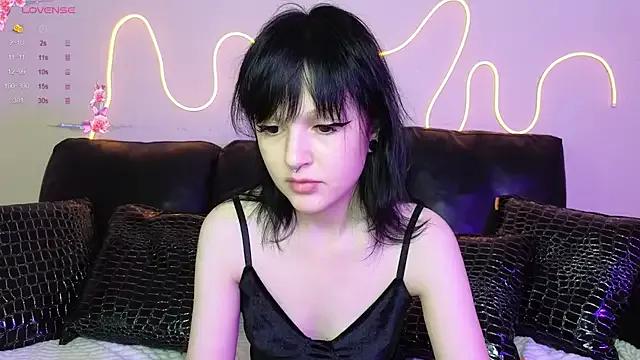 mimi_purrs from StripChat