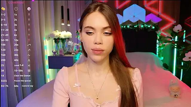 MimiFors from StripChat is Freechat