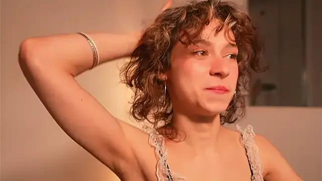 MimiLicks from StripChat