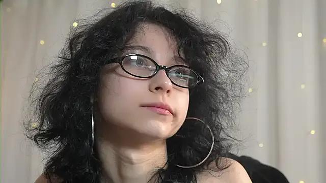 MimiLicks from StripChat