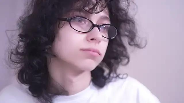 MimiLicks from StripChat