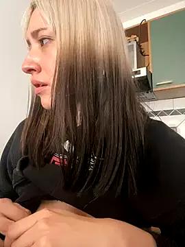 Mina_Express from StripChat is Freechat