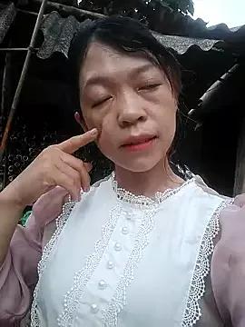 Mina_ti from StripChat is Freechat