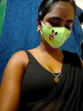 Mini-queen from StripChat