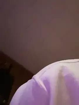 Mini_And_The_Bear from StripChat