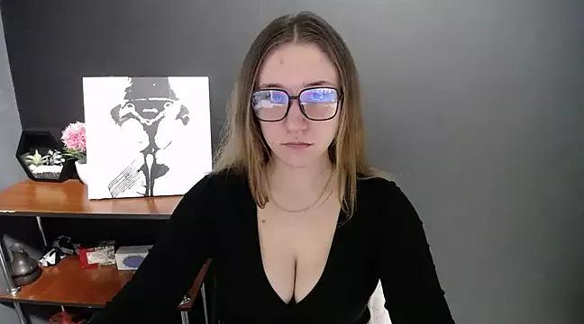 mini_bettie from StripChat
