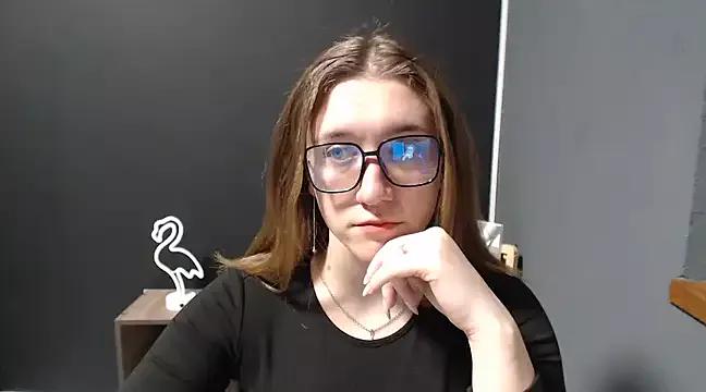 mini_bettie from StripChat
