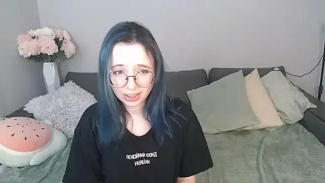 Mini_Diva from StripChat