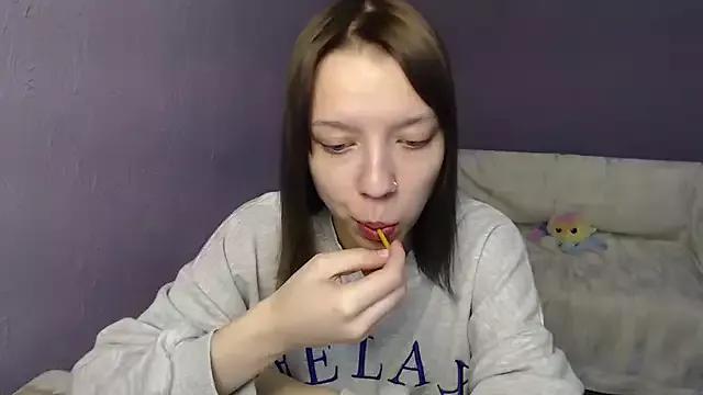 mini_katie from StripChat