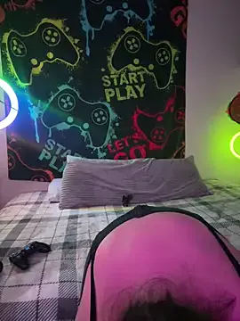 MiniMonroe from StripChat