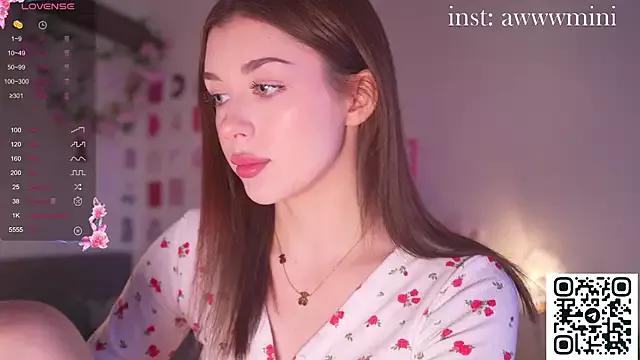 Minirini from StripChat