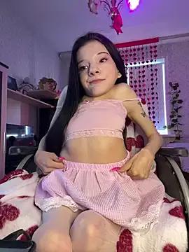 MiniSophiaa from StripChat