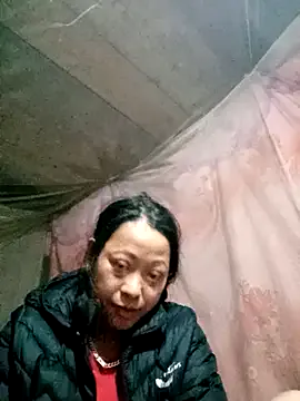 Minnakutew20 on StripChat 