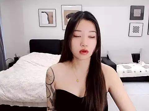 Minnie-kk from StripChat
