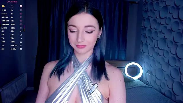 MinnieHiness from StripChat is Freechat