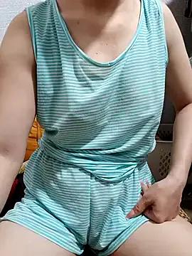 Minssara20 from StripChat is Freechat